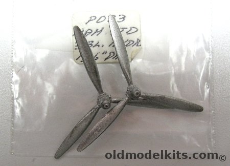 Aeroclub 1/72 Hamilton Standard 3 Blade Hydraulic Propellers (2) - 13'6 Diameter, P033 plastic model kit